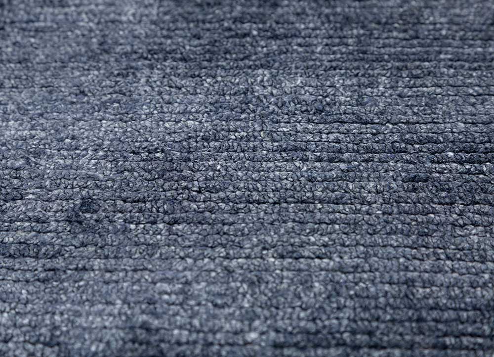 yasmin blue wool and bamboo silk Hand Loom Rug - CloseUp