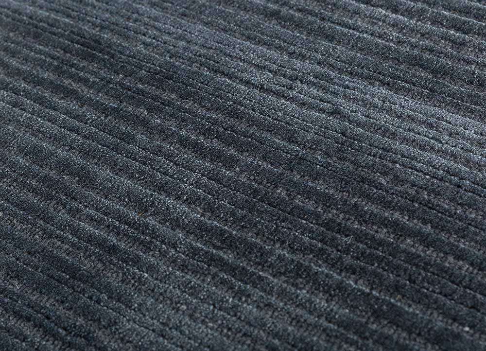 tesoro grey and black wool and bamboo silk Hand Loom Rug - CloseUp