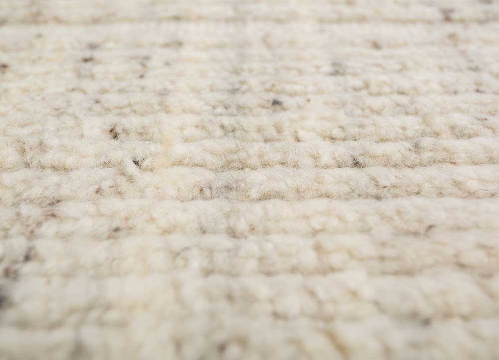 acar ivory wool Hand Loom Rug - CloseUp