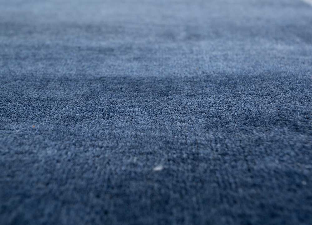 tesoro blue wool Hand Loom Rug - CloseUp