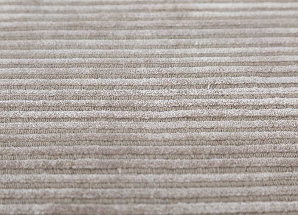 basis grey and black wool and viscose Hand Loom Rug - CloseUp