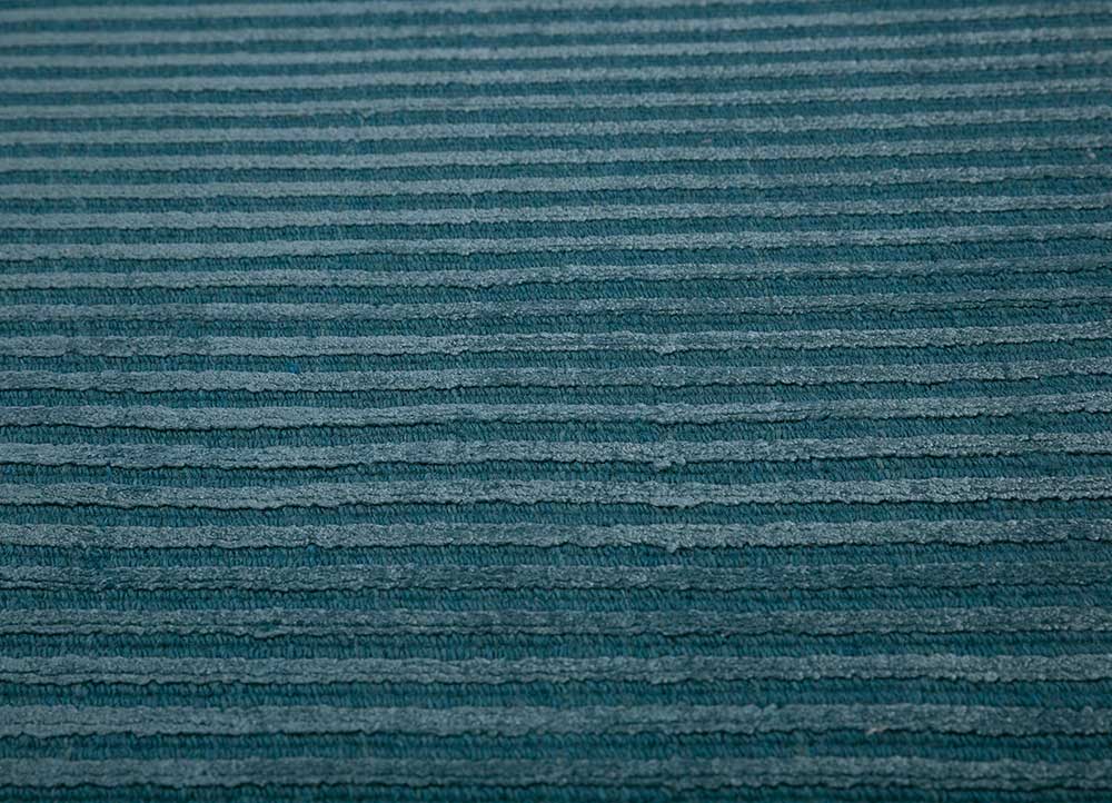 basis blue wool and viscose Hand Loom Rug - CloseUp