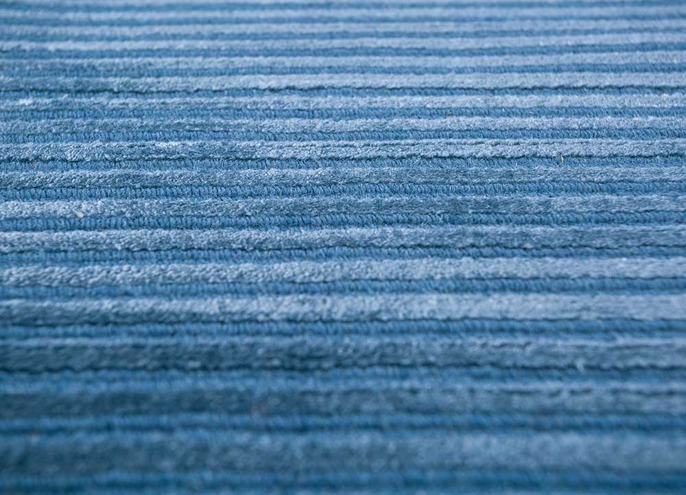 basis blue wool and viscose Hand Loom Rug - CloseUp