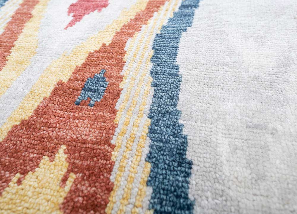 savana ivory wool Hand Knotted Rug - CloseUp