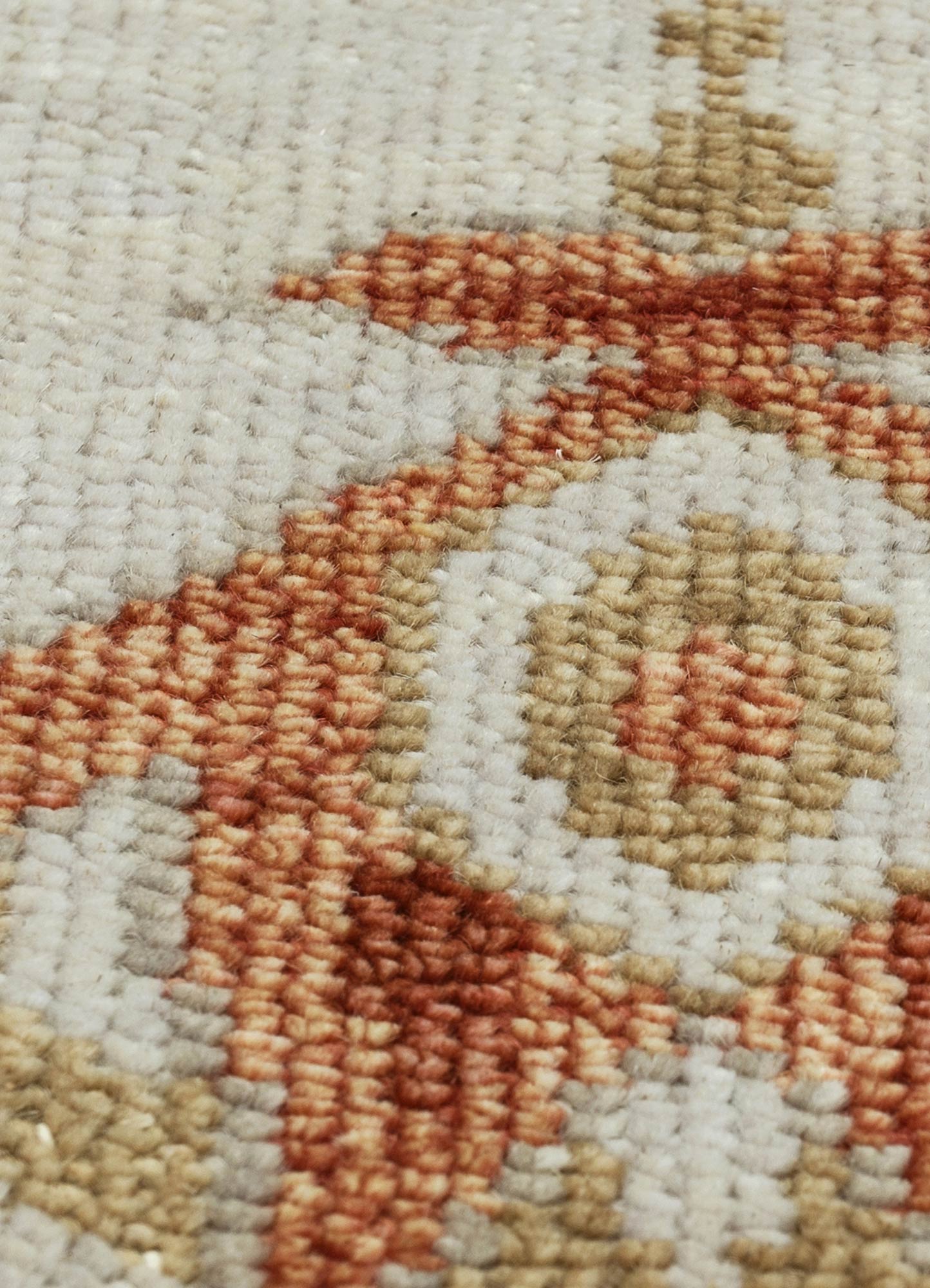 savana red and orange wool Hand Knotted Rug - CloseUp