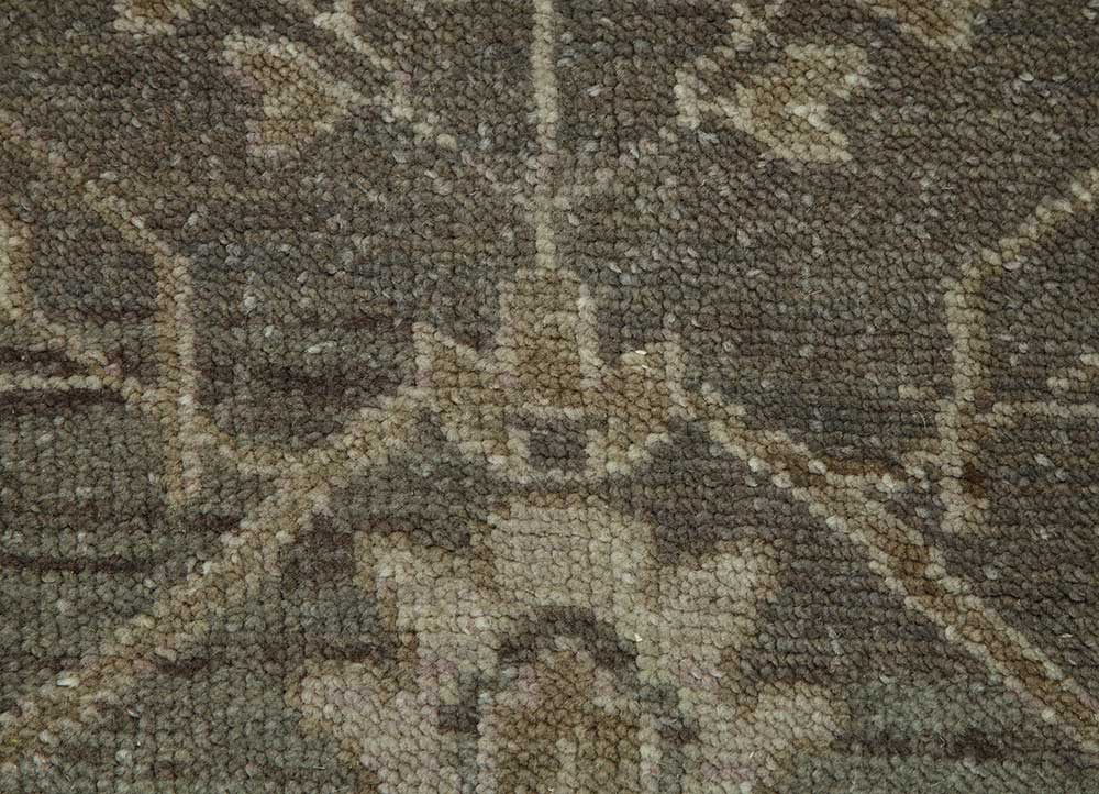 savana grey and black wool Hand Knotted Rug - CloseUp