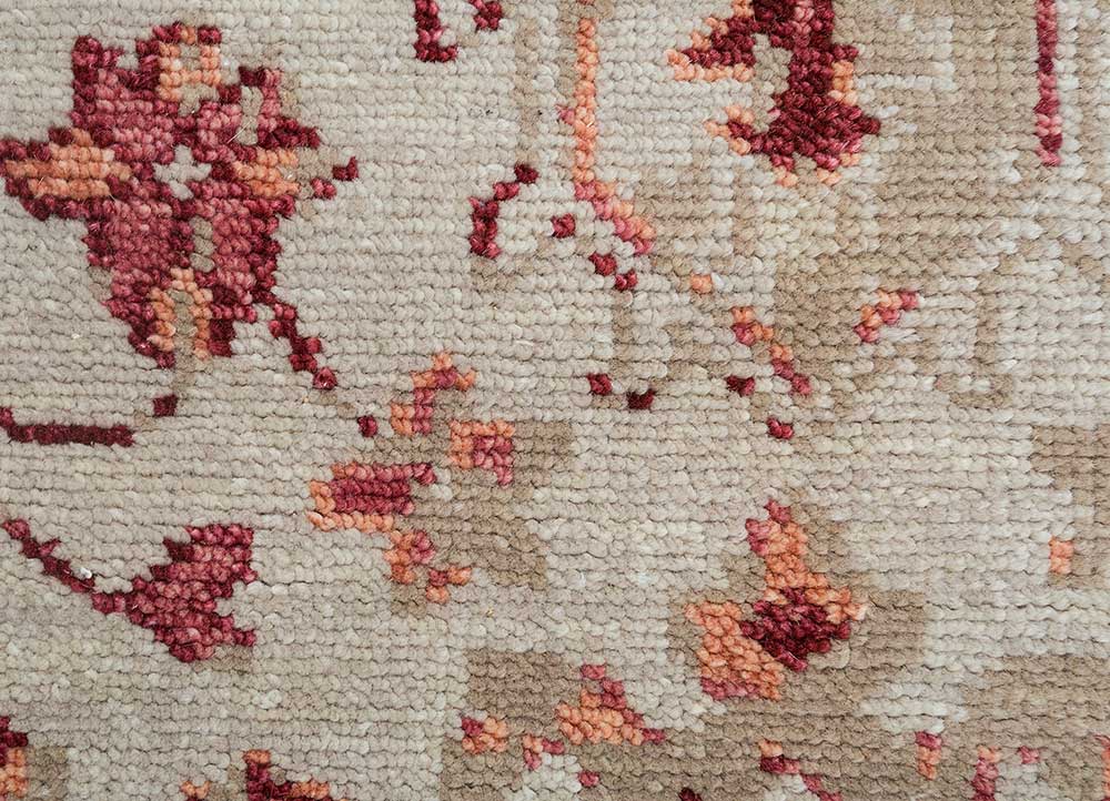 savana red and orange wool Hand Knotted Rug - CloseUp