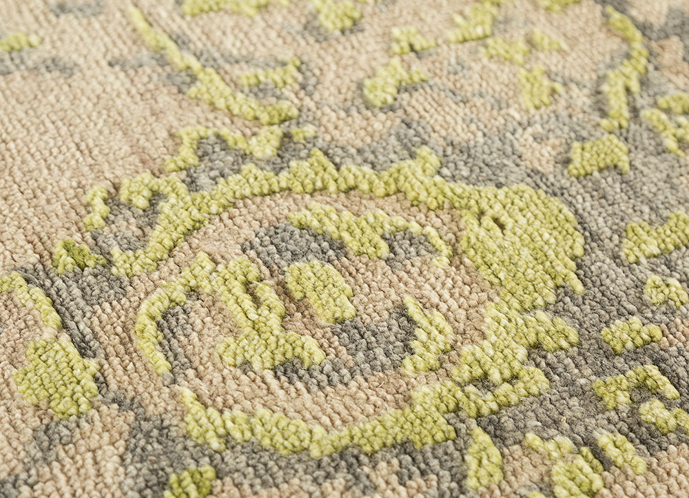 clan green wool Hand Knotted Rug - CloseUp