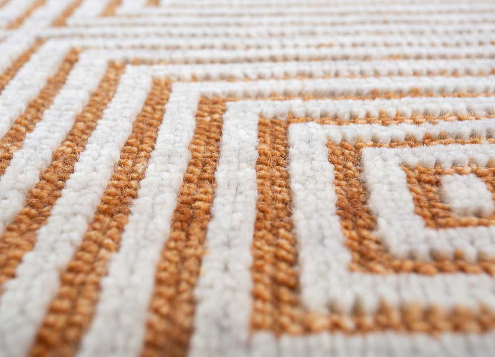 clan beige and brown wool Hand Knotted Rug - CloseUp