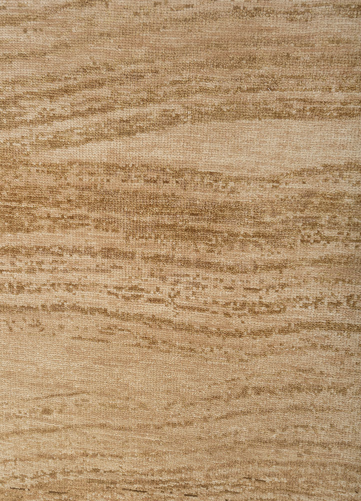 aprezo gold wool Hand Knotted Rug - CloseUp