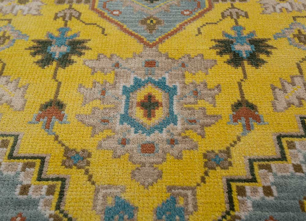 savana gold wool Hand Knotted Rug - CloseUp