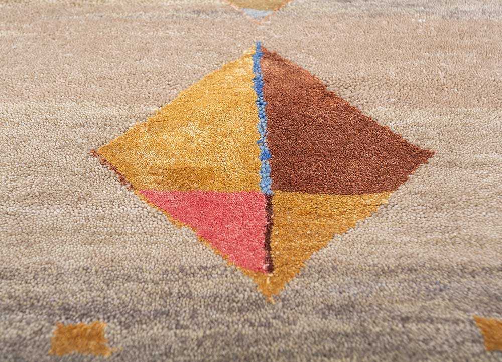 freedom manchaha beige and brown wool and bamboo silk Hand Knotted Rug - CloseUp