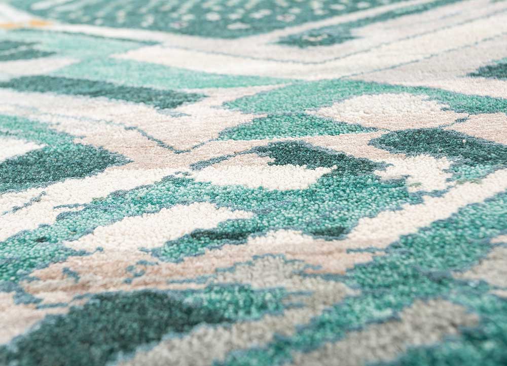 manchaha green wool and bamboo silk Hand Knotted Rug - CloseUp