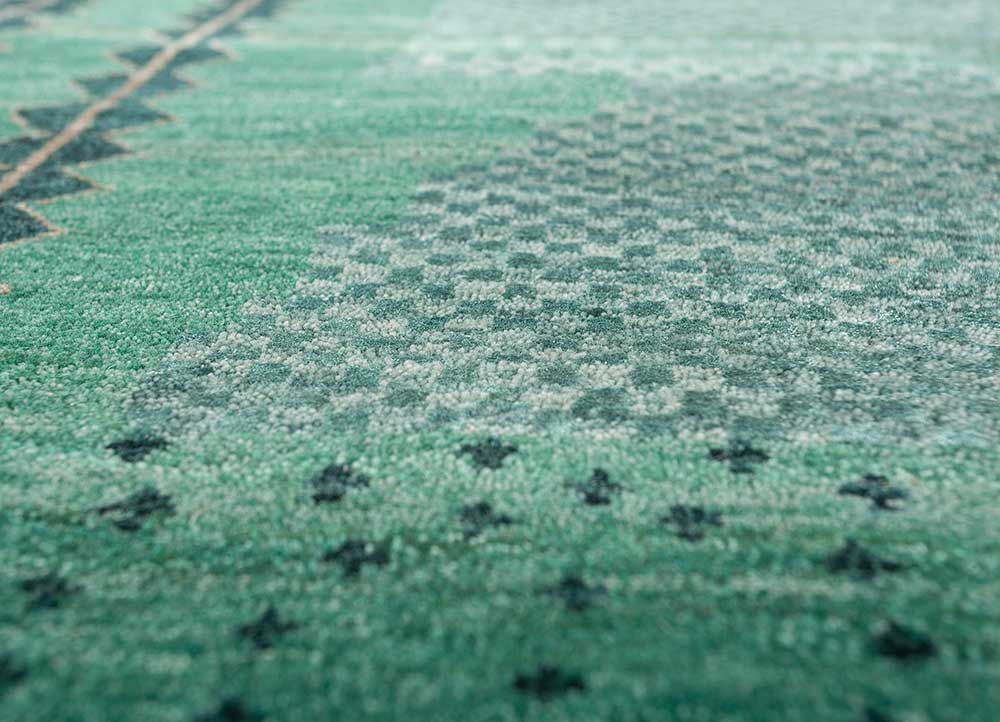 manchaha green wool and bamboo silk Hand Knotted Rug - CloseUp