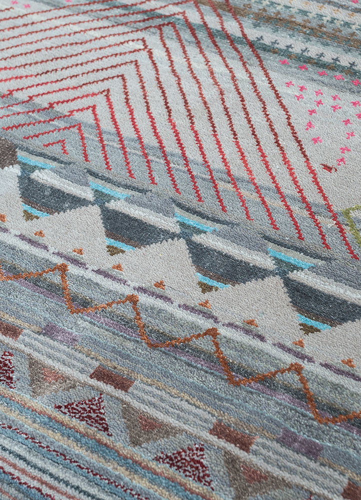 freedom manchaha grey and black wool and bamboo silk Hand Knotted Rug - CloseUp freedom manchaha grey and black wool and bamboo silk Hand Knotted Rug - CloseUp