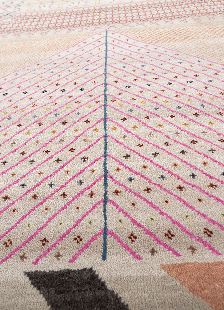 freedom manchaha ivory wool and bamboo silk Hand Knotted Rug - CloseUp