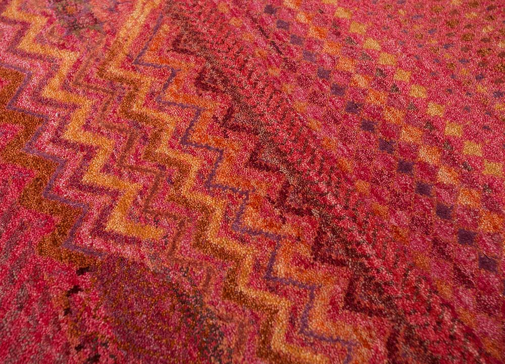 manchaha red and orange wool and bamboo silk Hand Knotted Rug - CloseUp