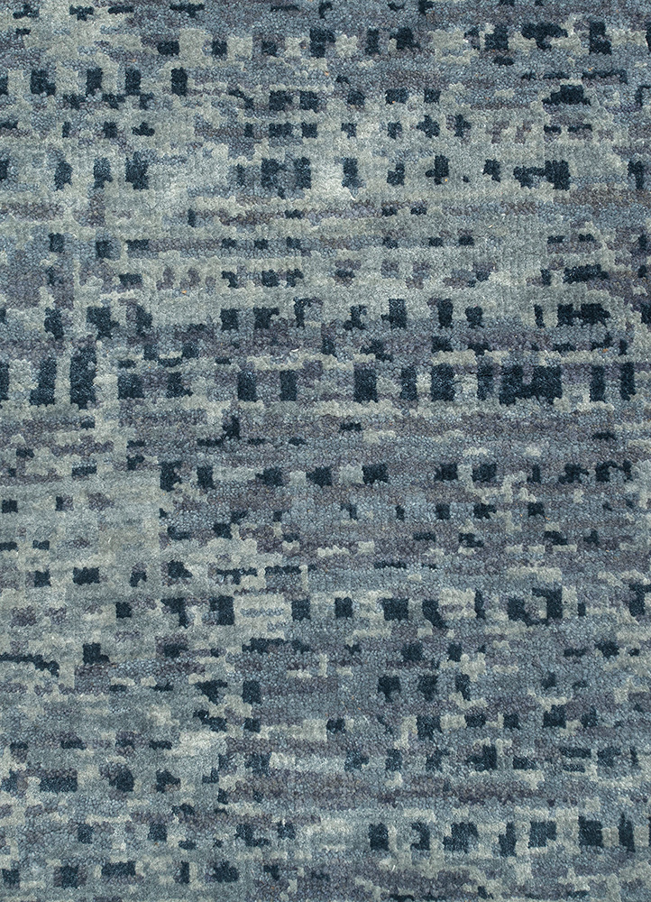 uvenuti grey and black wool and bamboo silk Hand Knotted Rug - CloseUp
