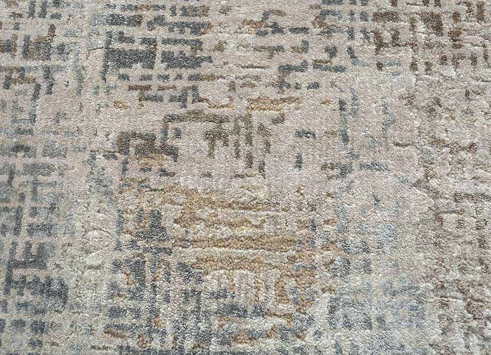 uvenuti ivory wool and bamboo silk Hand Knotted Rug - CloseUp