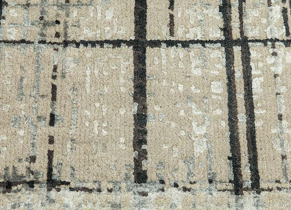 uvenuti grey and black wool and bamboo silk Hand Knotted Rug - CloseUp
