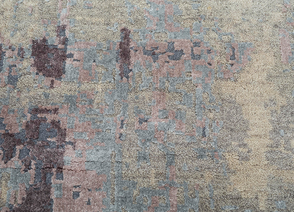 uvenuti grey and black wool and bamboo silk Hand Knotted Rug - CloseUp