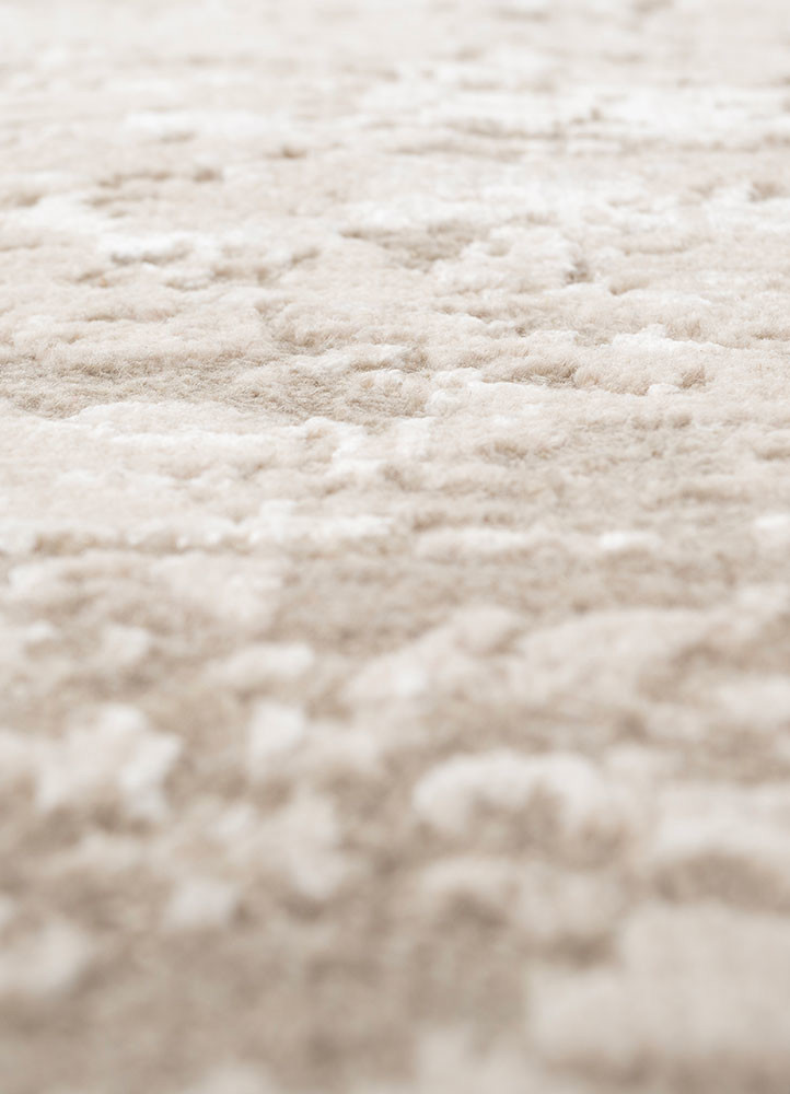 uvenuti grey and black wool and bamboo silk Hand Knotted Rug - CloseUp uvenuti grey and black wool and bamboo silk Hand Knotted Rug - CloseUp