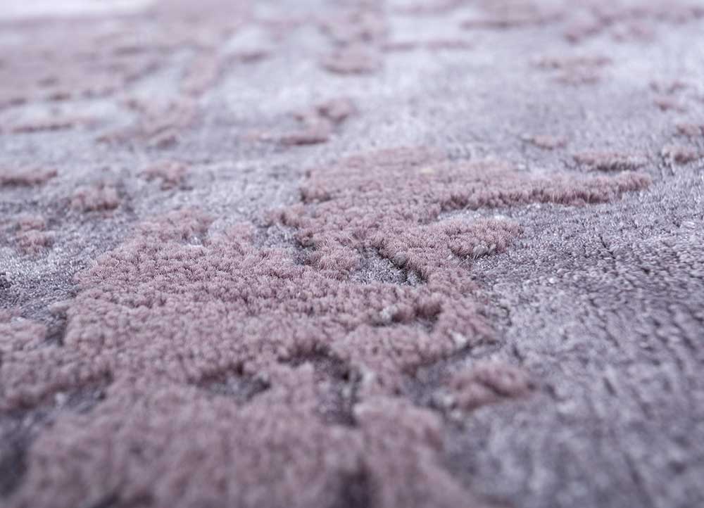 uvenuti grey and black wool and bamboo silk Hand Knotted Rug - CloseUp uvenuti grey and black wool and bamboo silk Hand Knotted Rug - CloseUp