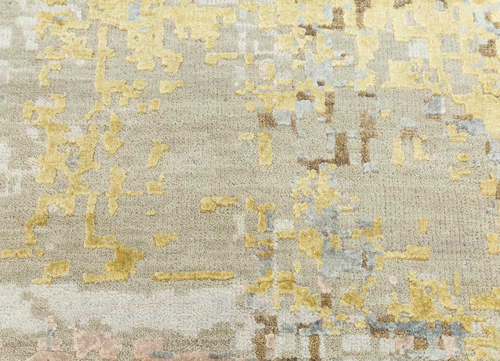 tattvam ivory wool and bamboo silk Hand Knotted Rug - CloseUp