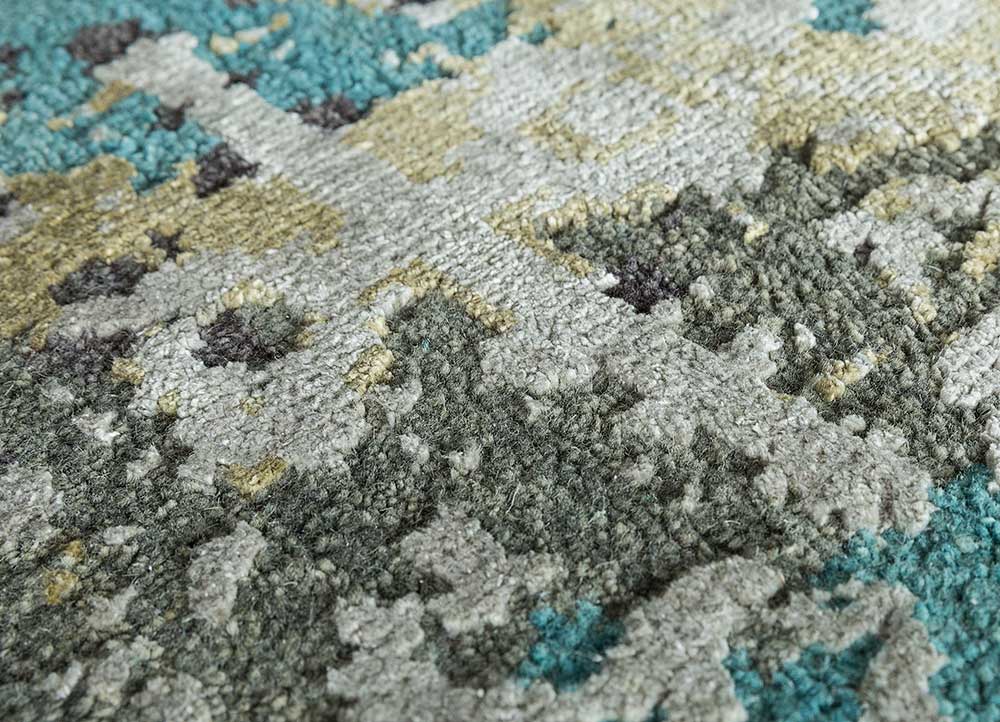 far east blue wool and silk Hand Knotted Rug - CloseUp