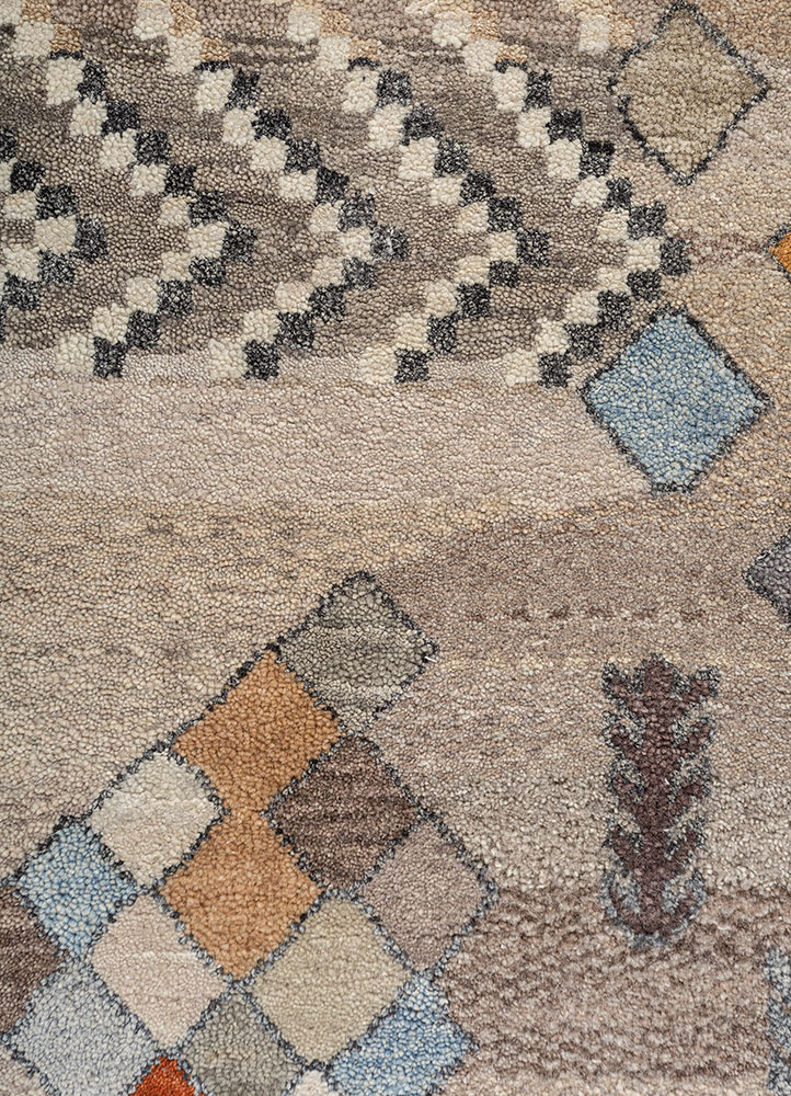 manchaha beige and brown wool and silk Hand Knotted Rug - CloseUp