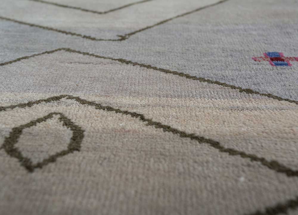 freedom manchaha ivory wool and silk Hand Knotted Rug - CloseUp