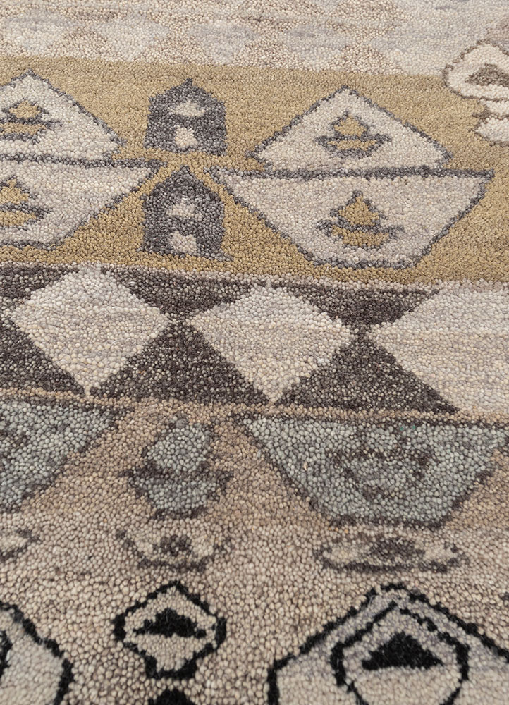freedom manchaha grey and black wool and silk Hand Knotted Rug - CloseUp