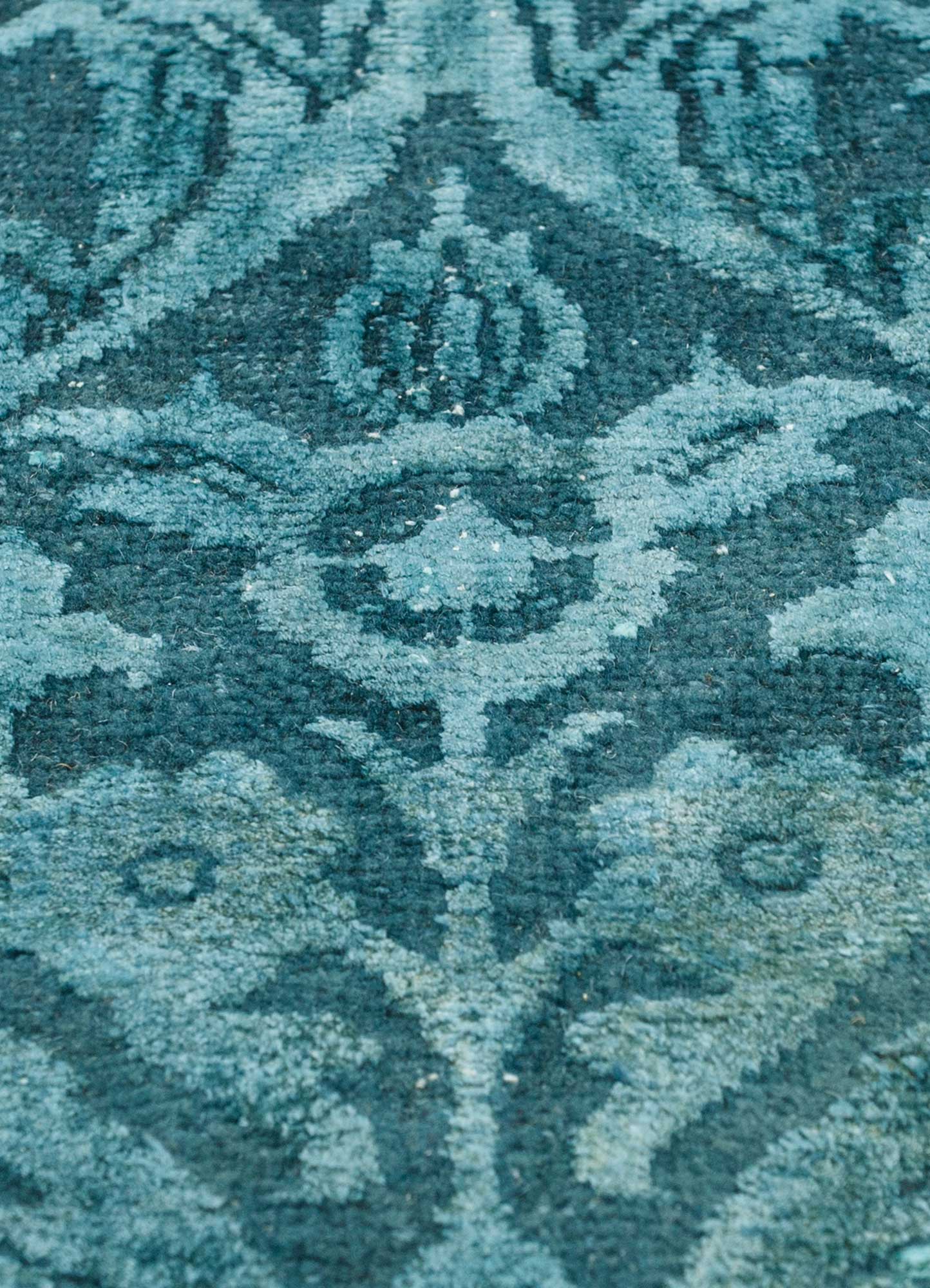 far east blue wool and silk Hand Knotted Rug - CloseUp