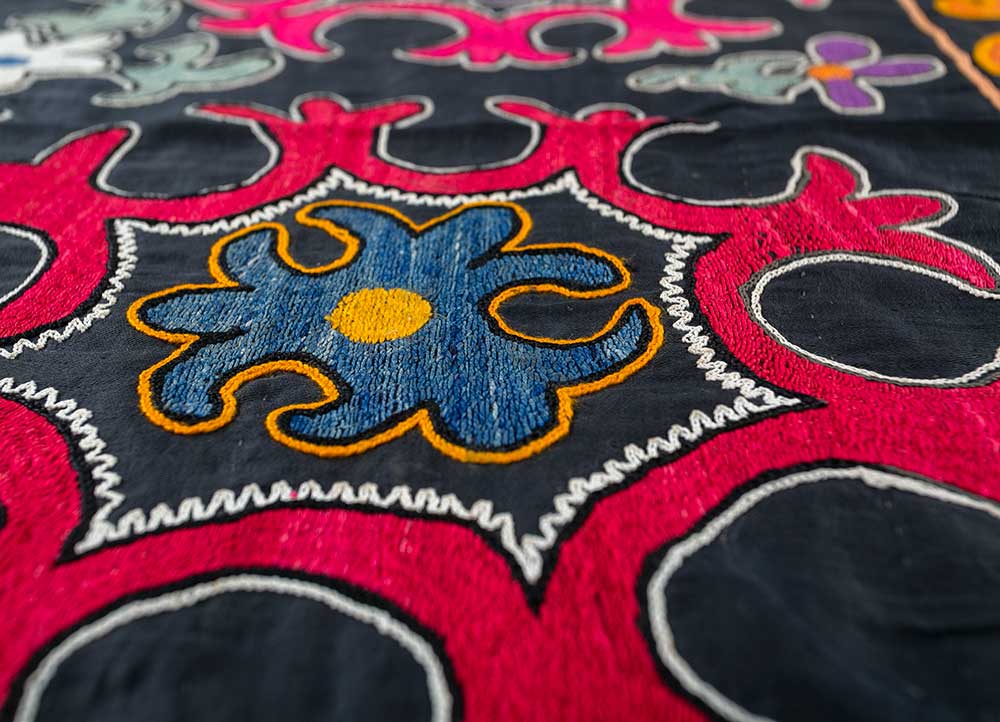 jean grey and black cotton Hand Loom Rug - CloseUp