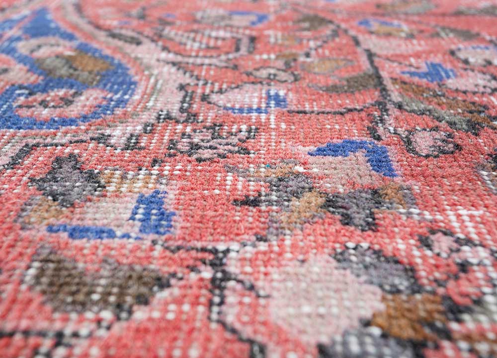 vintage multi wool Hand Knotted Rug - CloseUp