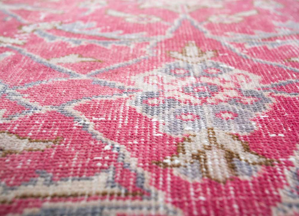 vintage red and orange wool Hand Knotted Rug - CloseUp