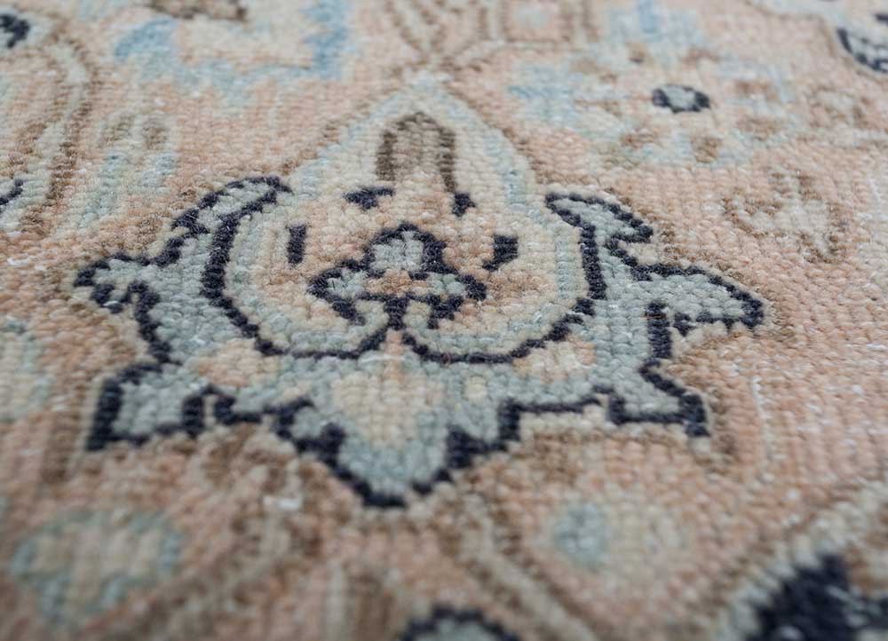 vintage grey and black wool Hand Knotted Rug - CloseUp