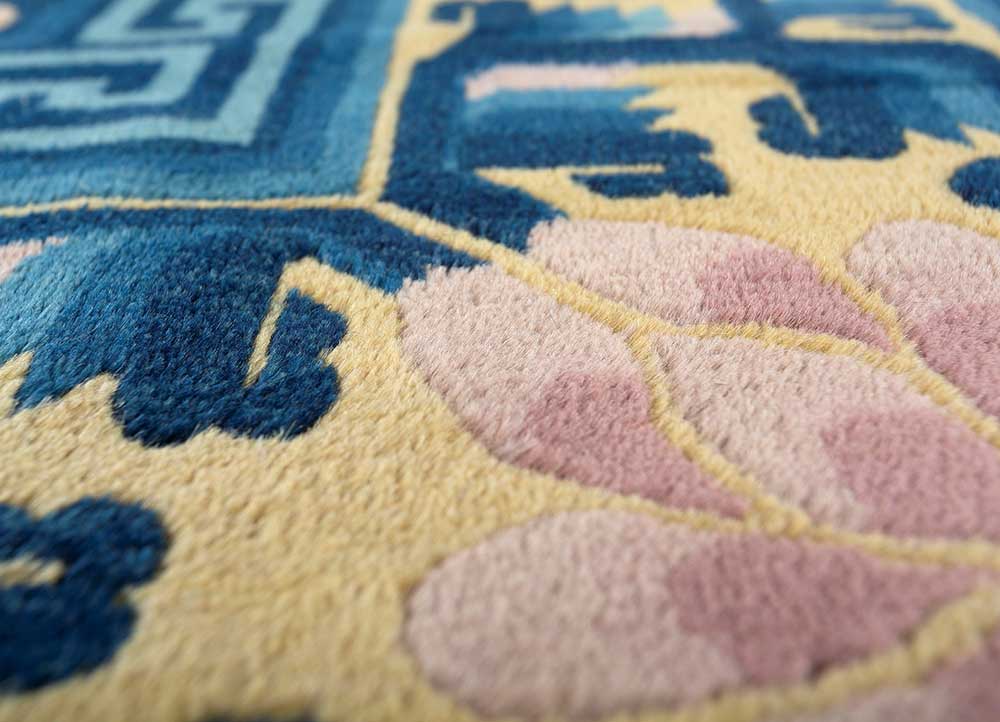 aalam gold wool Hand Knotted Rug - CloseUp