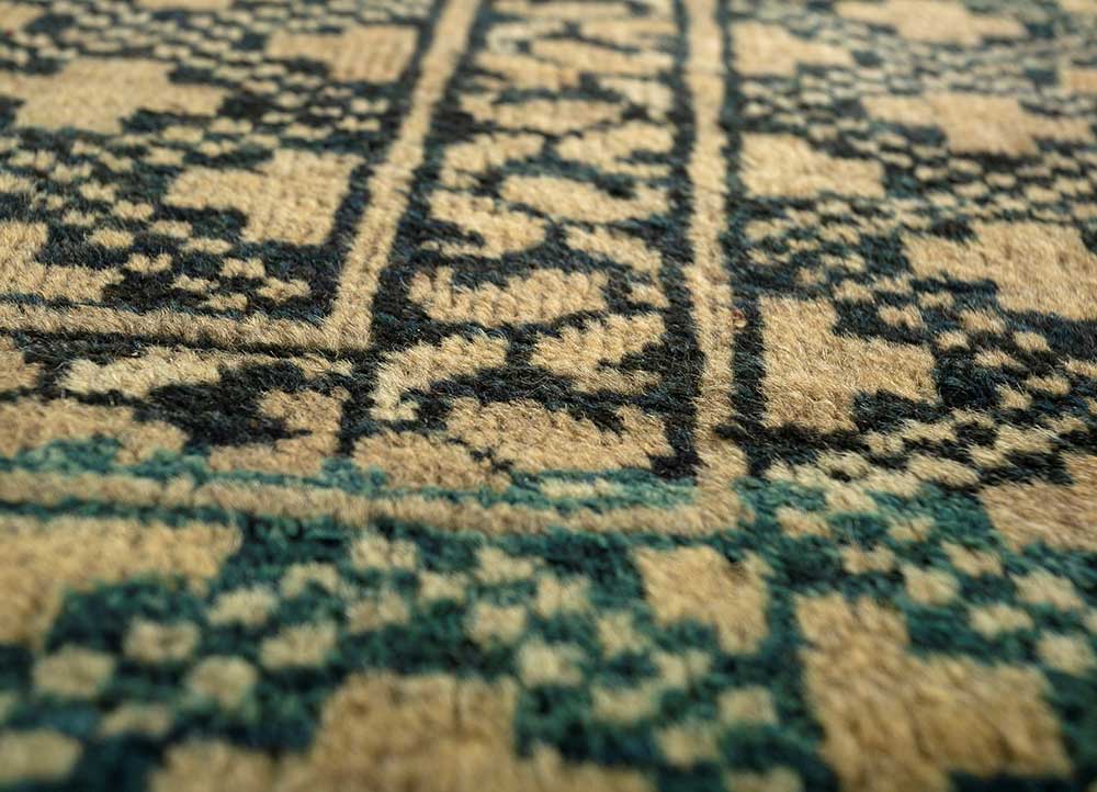 kiaan gold wool Hand Knotted Rug - CloseUp