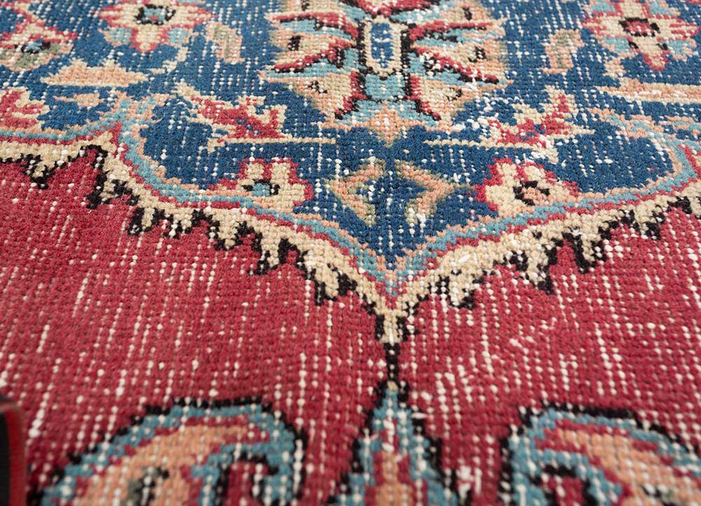 vintage red and orange wool Hand Knotted Rug - CloseUp