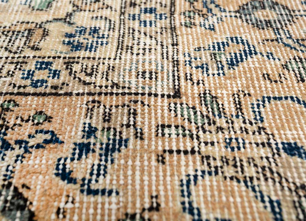 vintage blue wool Hand Knotted Rug - CloseUp