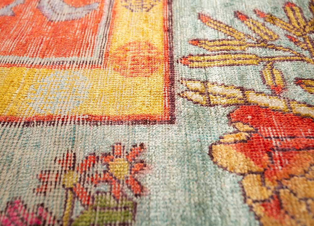 bespoke sile red and orange wool Wall Art Rug - CloseUp