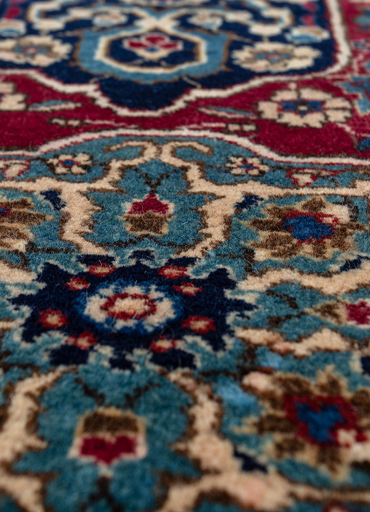 aalam red and orange wool Hand Knotted Rug - CloseUp aalam red and orange wool Hand Knotted Rug - CloseUp
