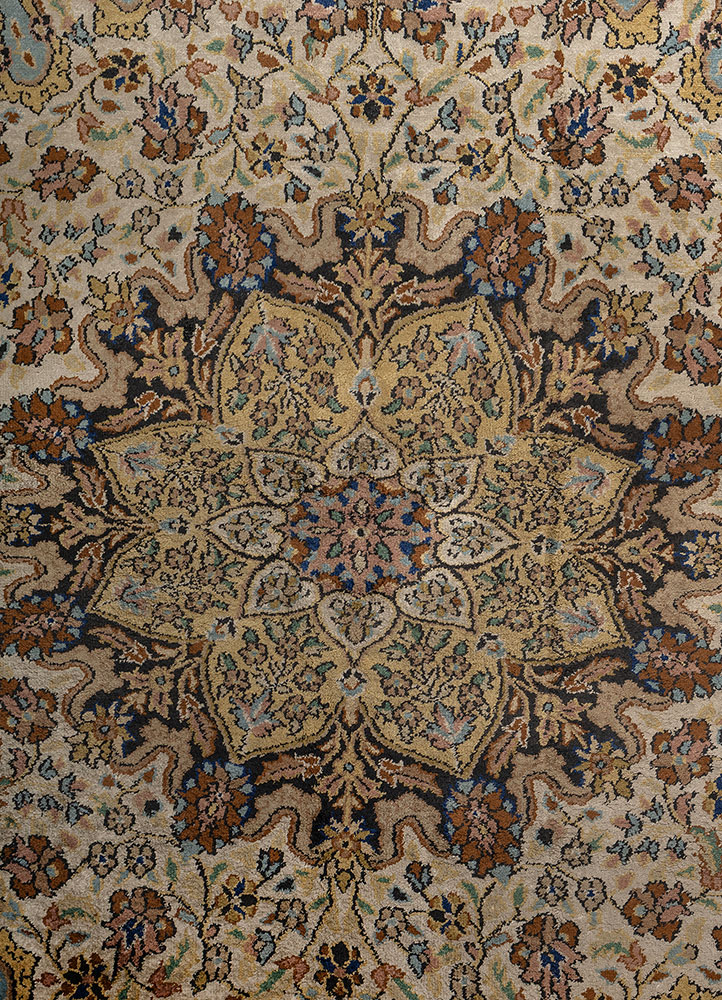 aalam green silk Hand Knotted Rug - CloseUp