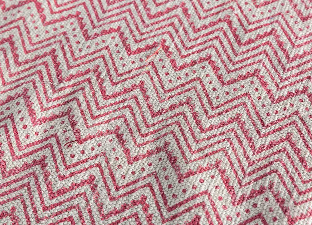 abrash pink and purple cotton Flat Weaves Rug - CloseUp