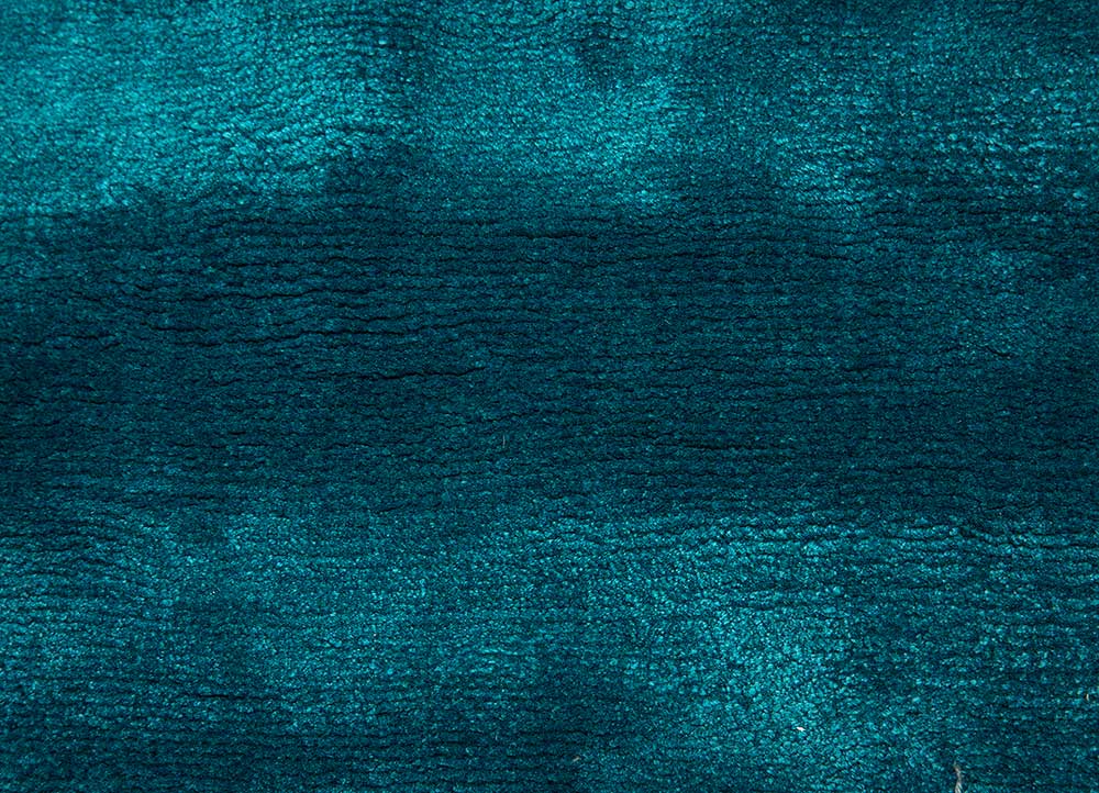 yasmin blue viscose Hand Loom Rug - CloseUp