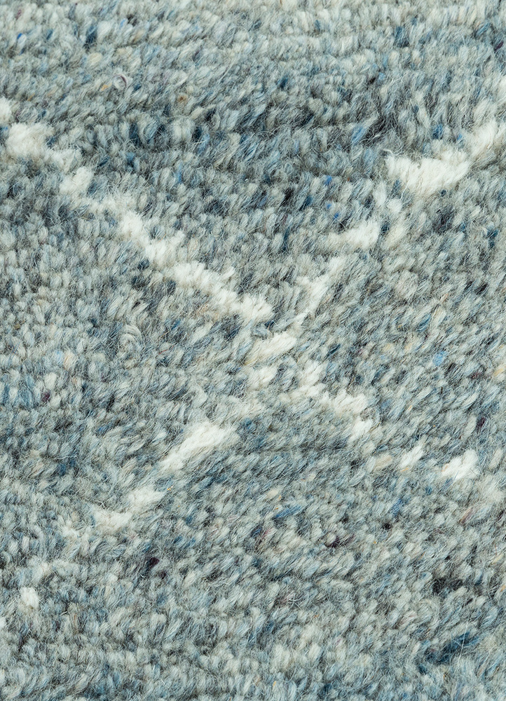 zuri blue wool Hand Knotted Rug - CloseUp