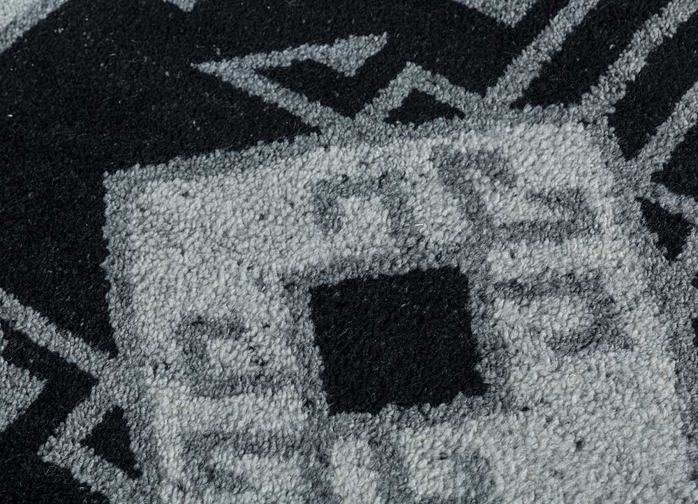 clan grey and black wool Hand Knotted Rug - CloseUp