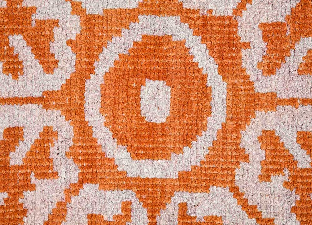 clan red and orange wool and viscose Hand Knotted Rug - CloseUp