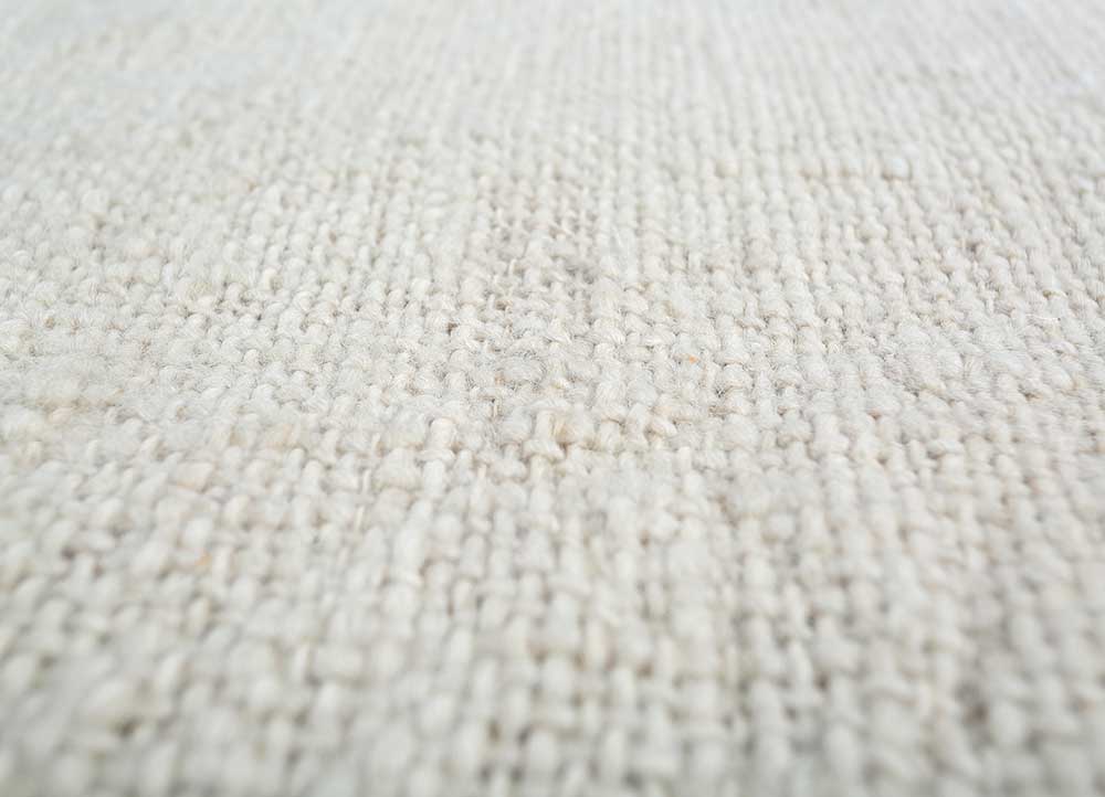 bespoke sile ivory wool Hand Loom Rug - CloseUp